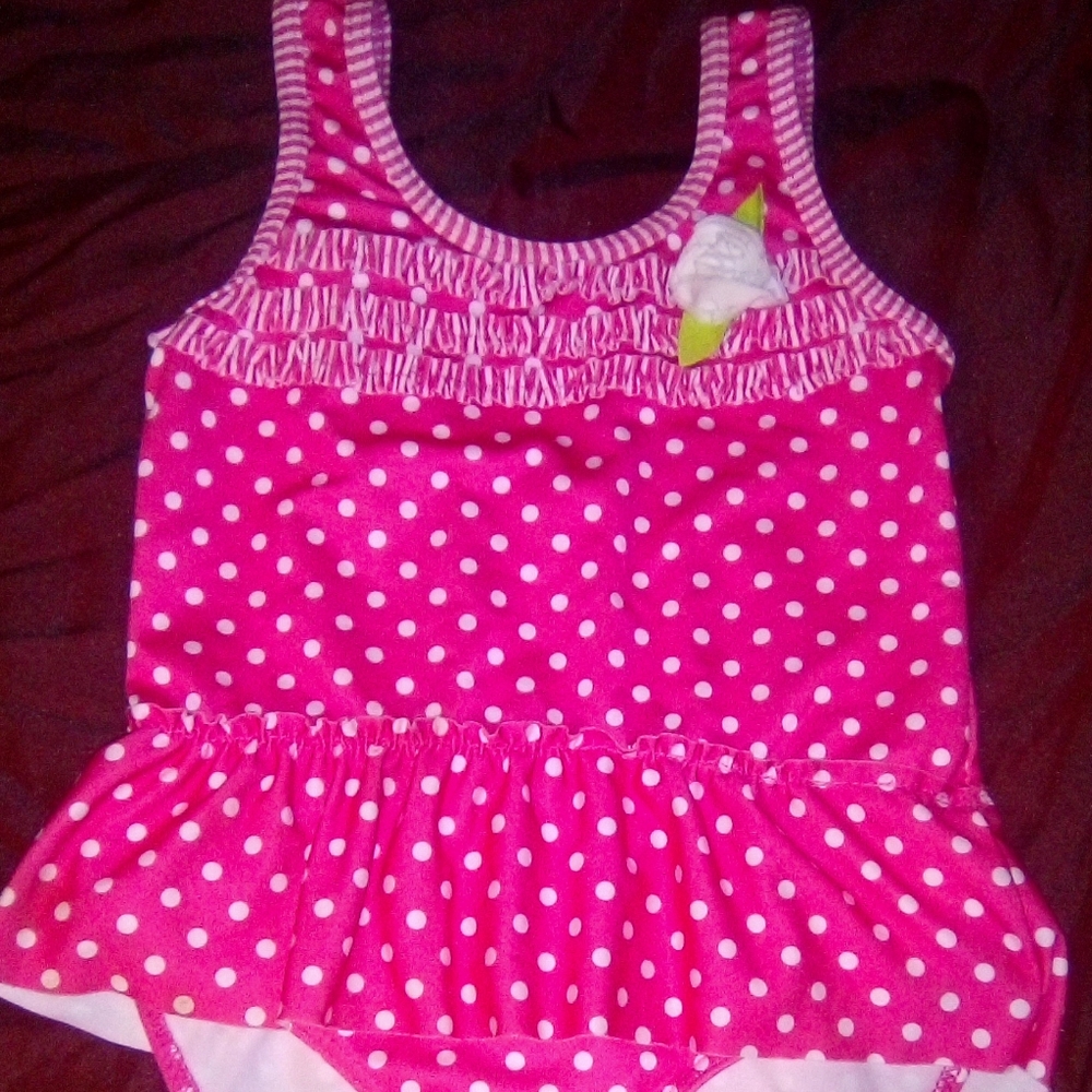 Girls size 6 one piece bathing suit